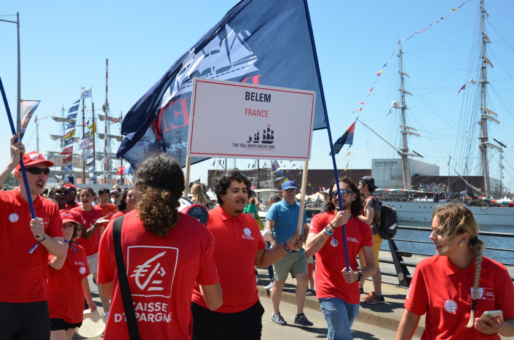 Parade dans les rues de Dunkerque pour nos jeunes d'ACTION+